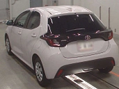 Toyota Yaris, 2022г., передний привод, вариатор