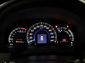 Toyota Camry, 2013г, передний привод, автомат