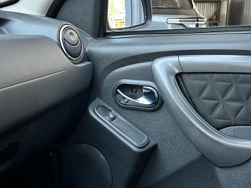 Renault Duster, 2015г, полный привод, автомат