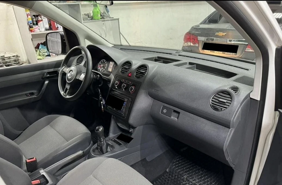 Volkswagen Caddy, 2012г., передний привод, механика