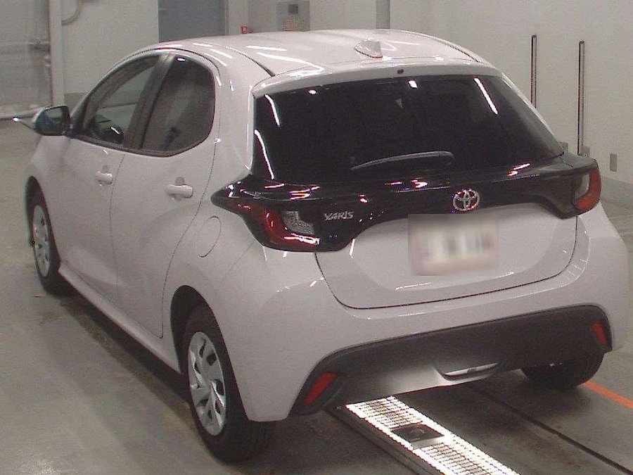 Toyota Yaris, 2022г., передний привод, вариатор