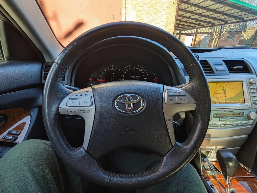 Toyota Camry, 2006г., передний привод, автомат