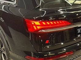 Audi Q7, 2024г, полный привод, автомат