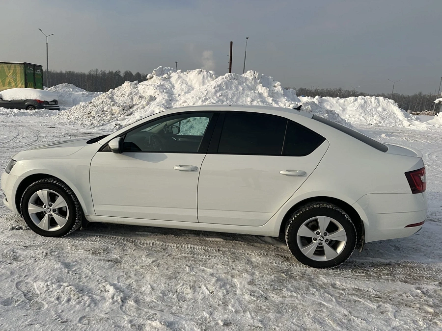 Skoda Octavia, 2017г., передний привод, робот
