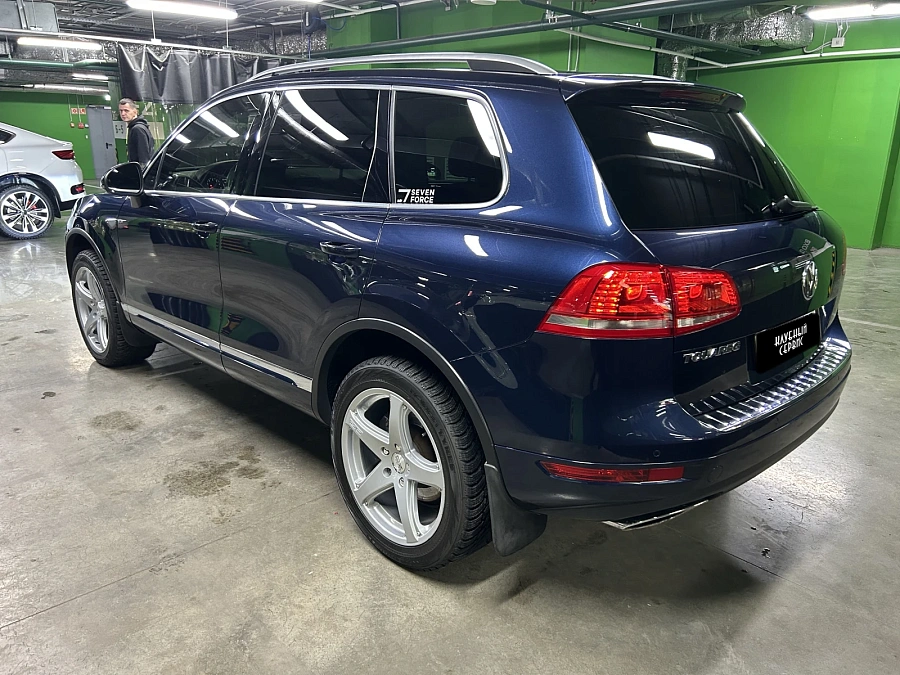 Volkswagen Touareg, 2013г., полный привод, автомат