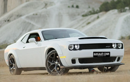 Dodge Challenger, 2019г, задний привод, автомат