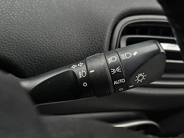 Toyota Prius, 2016г, передний привод, автомат