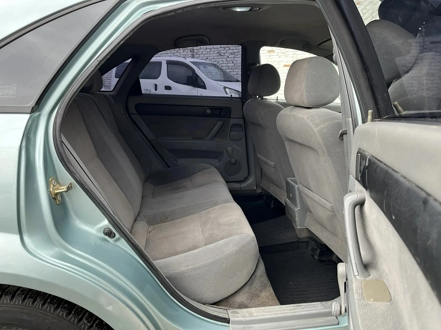 Chevrolet Lacetti, 2006г., передний привод, механика