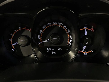 Lada (ВАЗ) Vesta, 2018г, передний привод, механика