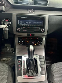 Volkswagen Passat, 2011г, передний привод, робот