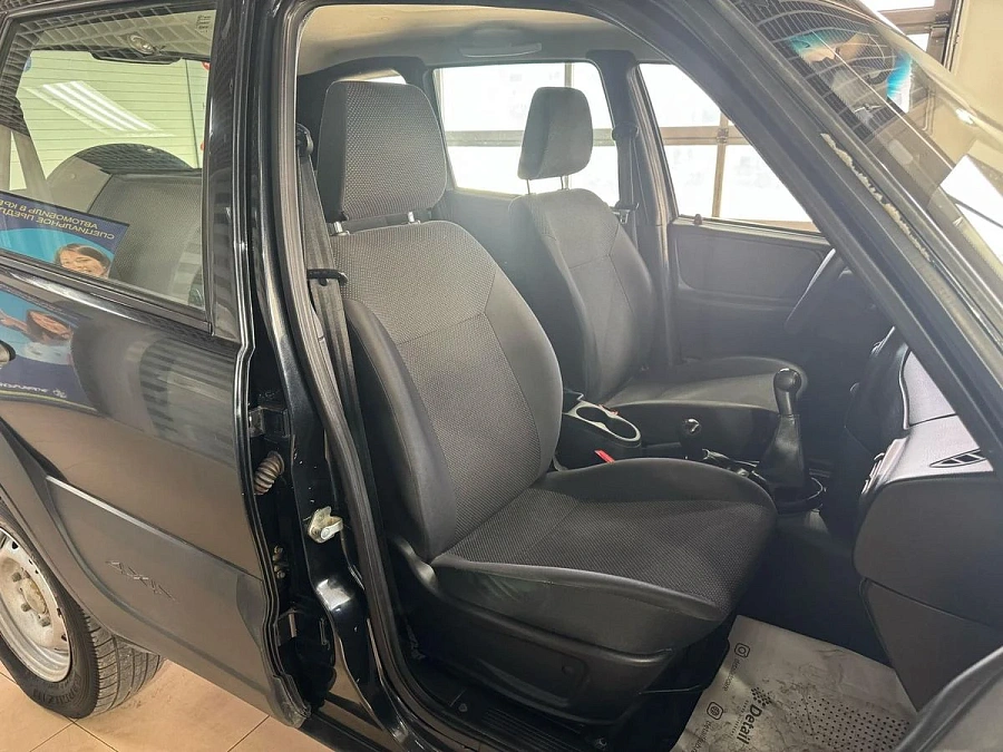 Chevrolet Niva, 2016г., полный привод, механика