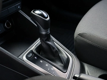 Hyundai Solaris, 2018г, передний привод, автомат