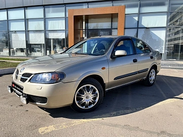Nissan Almera, 2004г., передний привод, механика