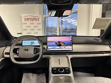 Geely Galaxy Starship 7, 2025г, передний привод, робот