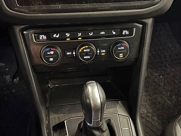 Volkswagen Tiguan, 2018г, полный привод, робот