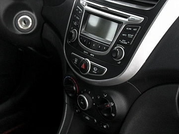 Hyundai Solaris, 2011г, передний привод, механика