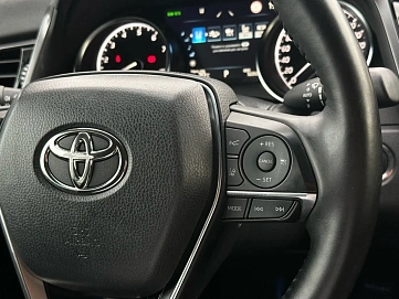 Toyota Camry, 2021г, передний привод, автомат