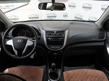 Hyundai Solaris, 2012г, передний привод, механика