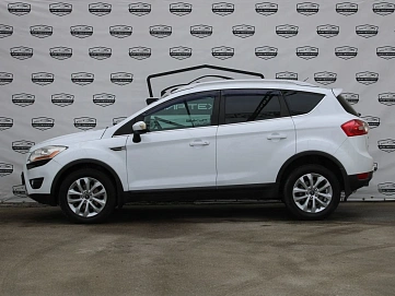 Ford Kuga, 2011г, полный привод, робот