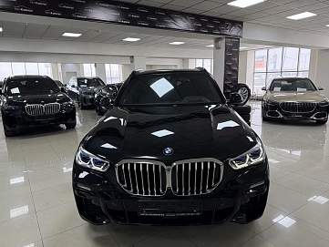 BMW X5, 2021г, полный привод, автомат