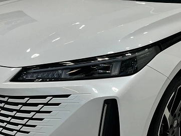 Changan Lamore, 2023г, передний привод, робот