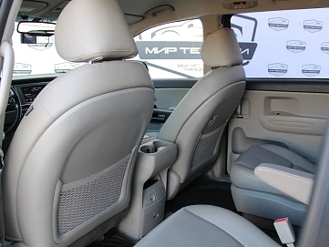 Kia Carnival, 2018г, передний привод, автомат
