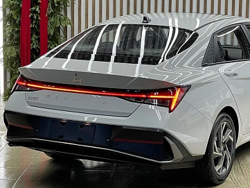 Hyundai Elantra, 2024г, передний привод, вариатор