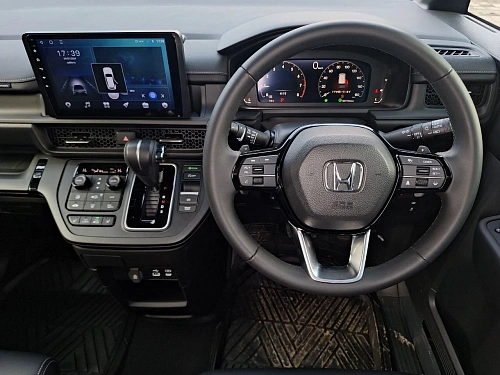 Honda Stepwgn, 2024г, передний привод, вариатор