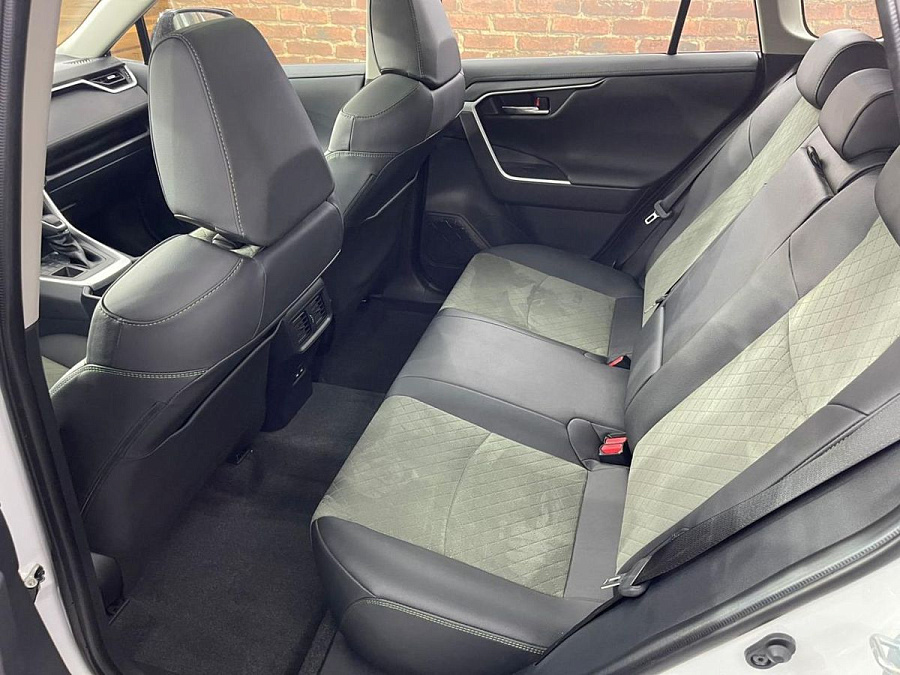 Toyota RAV4, 2025г., полный привод, вариатор