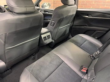 Toyota Camry, 2025г, передний привод, вариатор