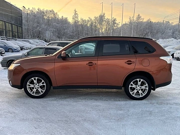 Mitsubishi Outlander, 2012г, полный привод, вариатор