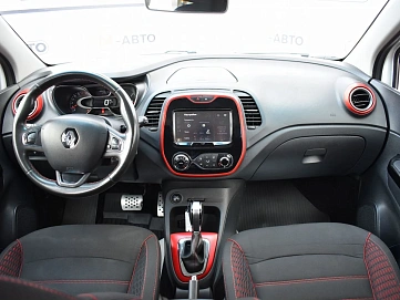 Renault Kaptur, 2018г., передний привод, вариатор