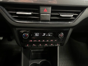 Volkswagen Polo, 2021г., передний привод, механика