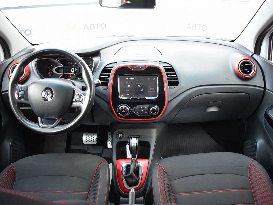 Renault Kaptur, 2018г., передний привод, вариатор