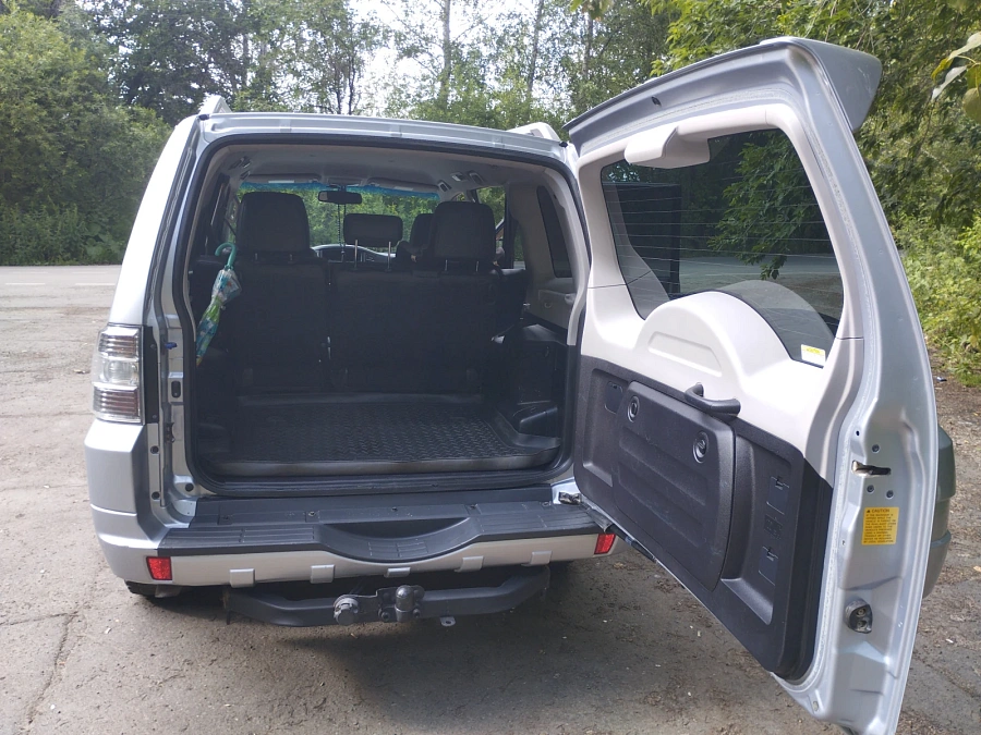 Mitsubishi Pajero, 2010г., полный привод, автомат