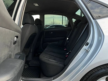 Hyundai Elantra, 2008г, передний привод, механика