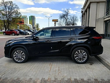 Toyota Highlander, 2025г, полный привод, автомат