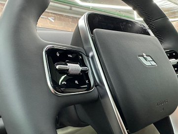 LiXiang L9, 2024г, полный привод, автомат