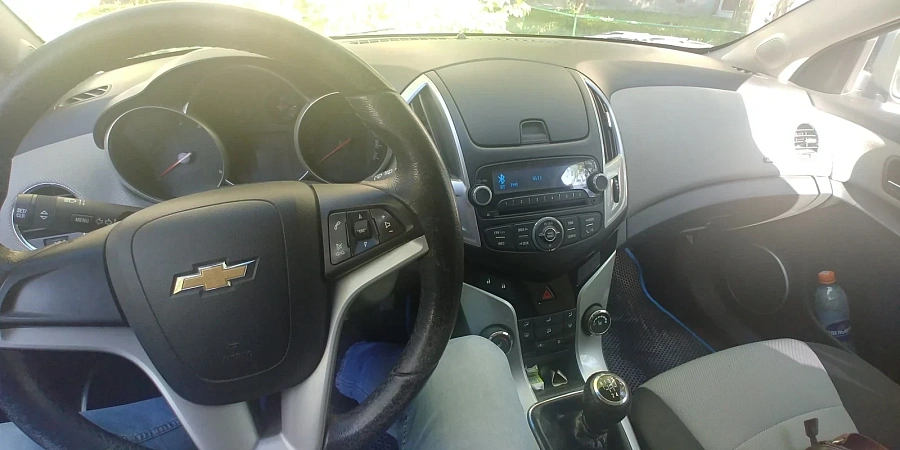 Chevrolet Cruze, 2014г., передний привод, механика