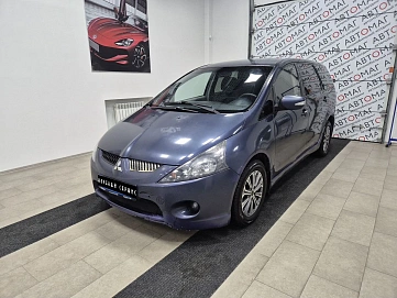 Mitsubishi Grandis, 2004г, полный привод, механика