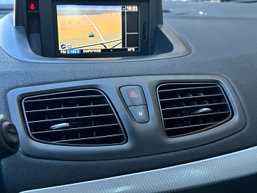 Renault Fluence, 2011г, передний привод, вариатор