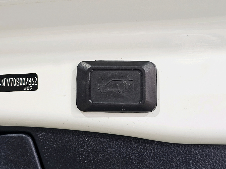 Toyota RAV4, 2019г., передний привод, вариатор