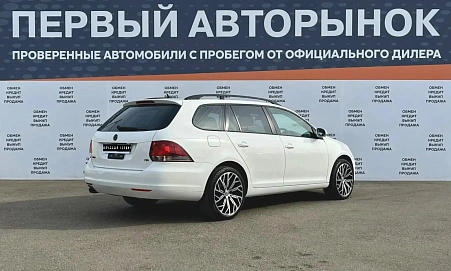 Volkswagen Golf, 2011г, передний привод, автомат