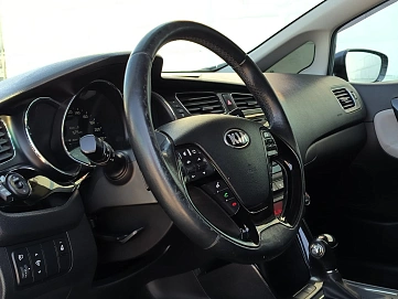 Kia Ceed, 2013г, передний привод, автомат