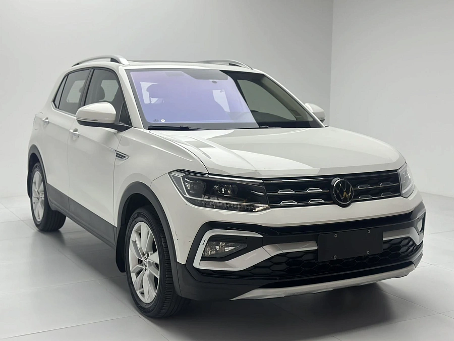 Volkswagen T-Cross, 2022г., передний привод, автомат
