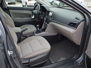 Hyundai Elantra, 2020г, передний привод, механика