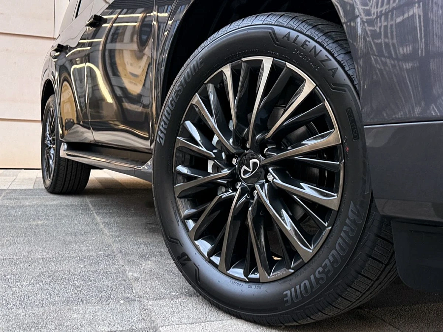 Infiniti QX80, 2025г., полный привод, автомат