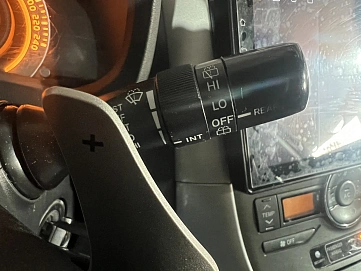 Toyota Auris, 2008г, передний привод, робот