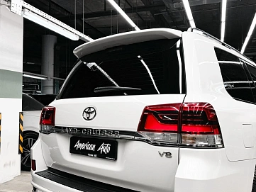Toyota Land Cruiser, 2018г, полный привод, автомат