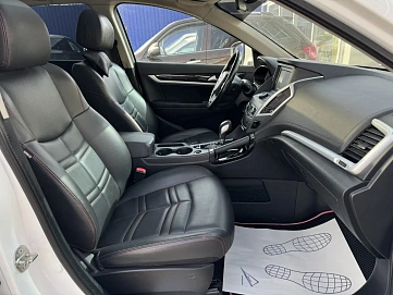 Dongfeng AX7, 2018г, передний привод, автомат